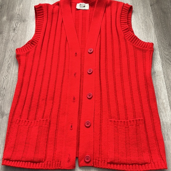 The Fashion Place - Picture 6 of 6